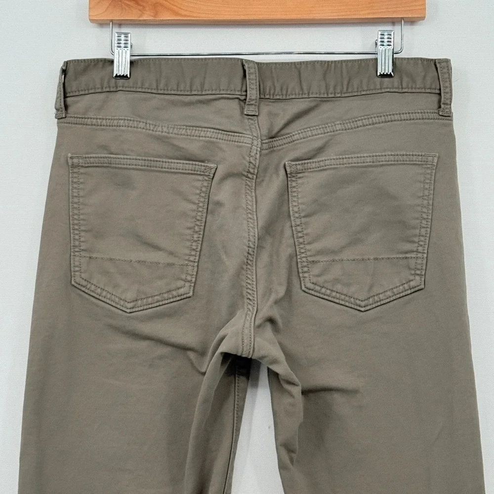 Banana Republic Travel Jeans Mens 33x32 Olive Athletic Fit Minimalist Classic
